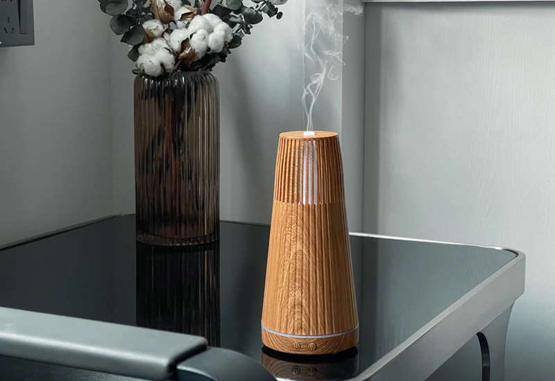 The latest popular wood grain aromatherapy diffuser