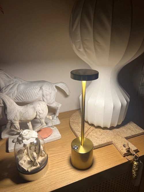 Equip an Ambient Lamp For Your Desk