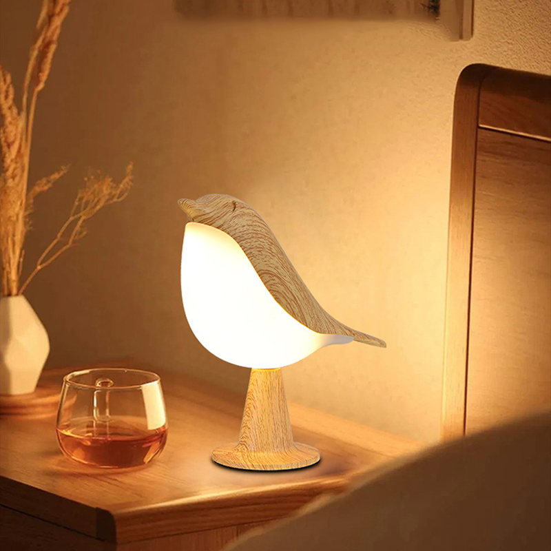 Bird table lamp