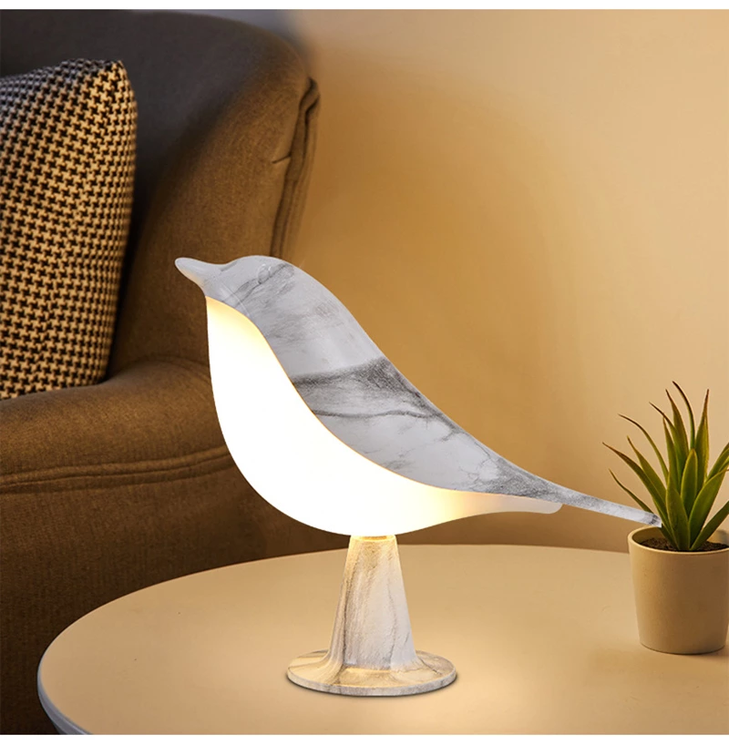 Bird table lamp