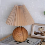 European Style Ceramic Pleated Table Lamp