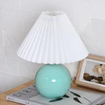 European Style Ceramic Pleated Table Lamp