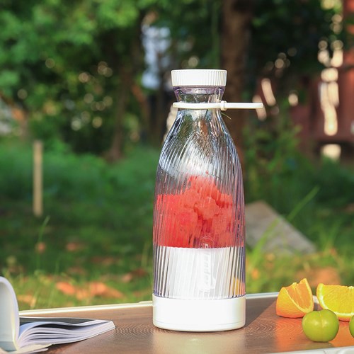 Juicer with shop glass container