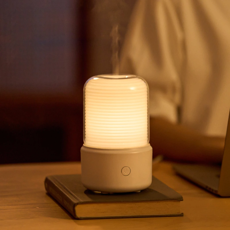 The Cozy Glow Aroma Diffuser – Elegance, Relaxation, and Functionality in One"