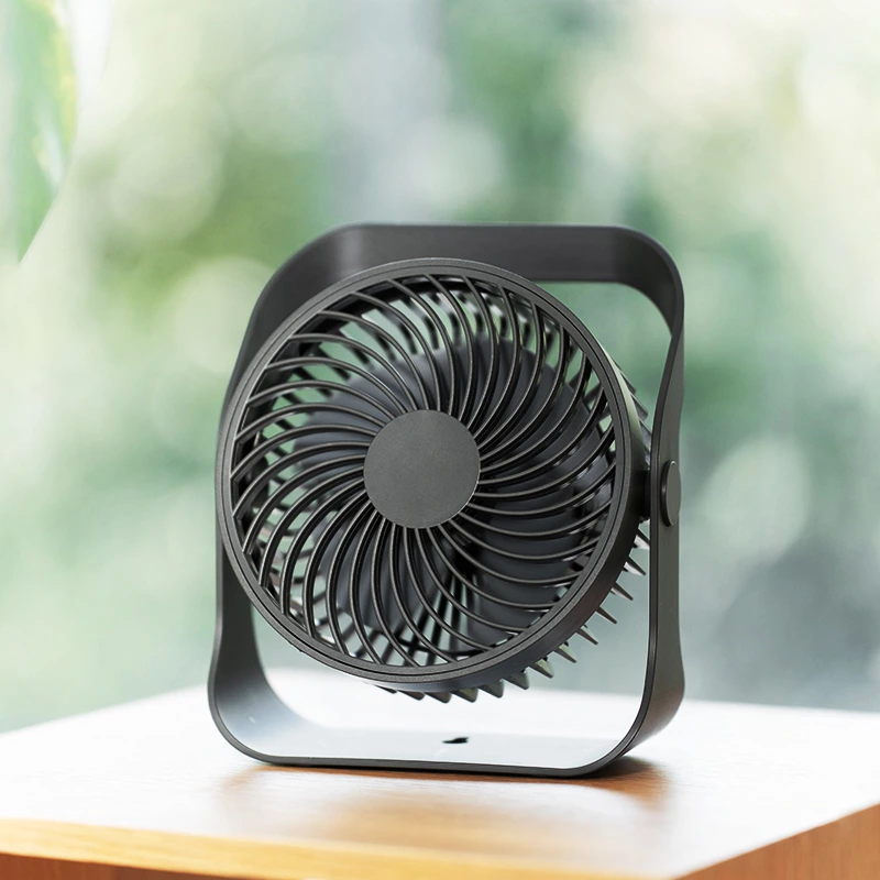 A silent and cool assistant for studying and working, a circulating fan that can be hung on the wall or carried on the desktop