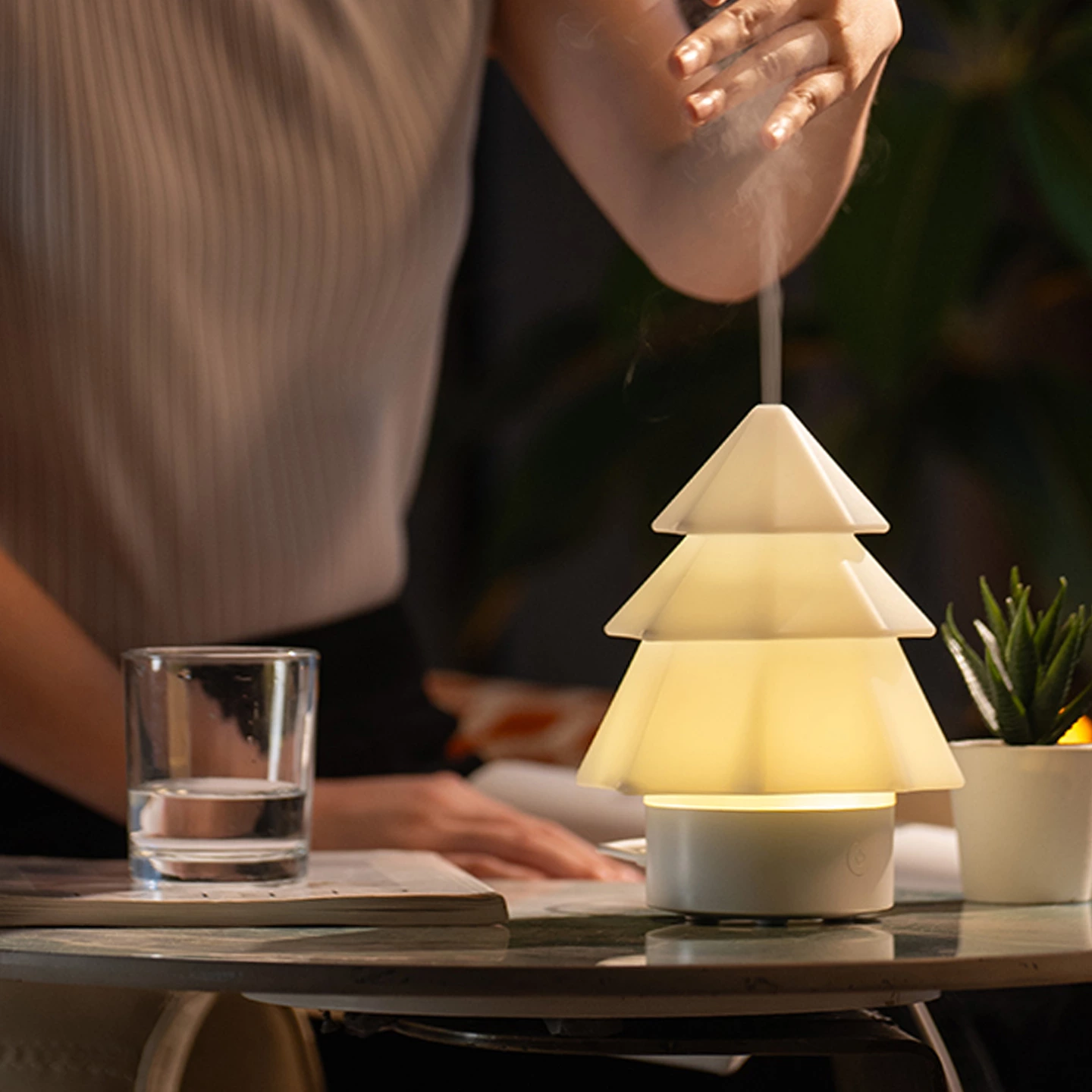 KC-D721 Minimalist Design Christmas Tree Aromatherapy Diffuser