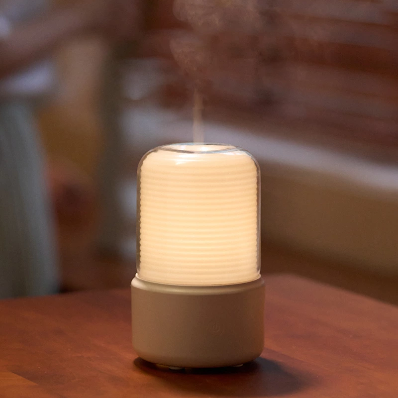 Retro & Healing in One! Vintage Lamp Aromatherapy Diffuser, The Nostalgic Ambience Leader for Desktops & Bedrooms